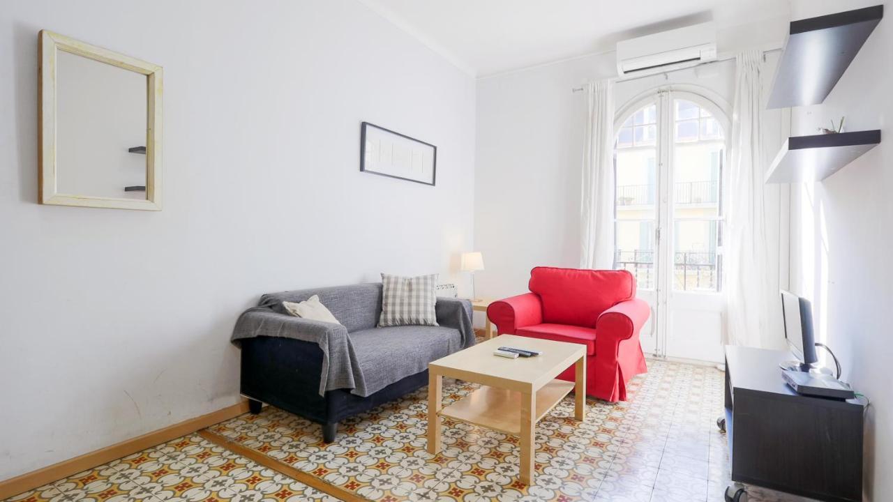 Apartamento Entenca Barcellona Esterno foto